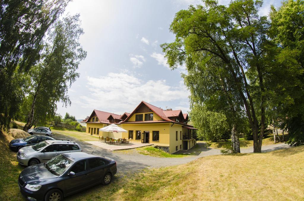 Pensjonat Lew Jaskiniowy Stronie Śląskie Zewnętrze zdjęcie